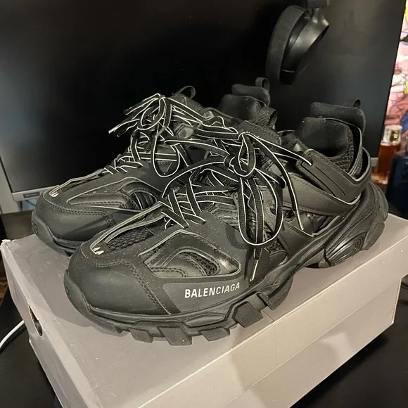 USED BALENCIAGA TRACKS ( NOT LED) Balenciaga | Shoes | Im Selling Balenciaga Tracks Black No  main image 4